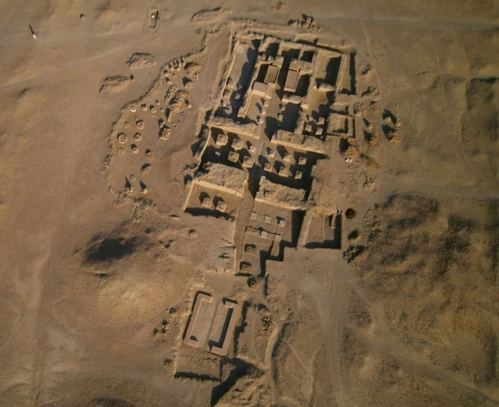 archaeologymag's tweet photo. From the Archives: Archaeologists have excavated a sprawling temple complex dedicated to the god Amun at the Sudanese site of Dangeil. 

https://t.co/pv7VtcurPL https://t.co/BrzT38Ppyd