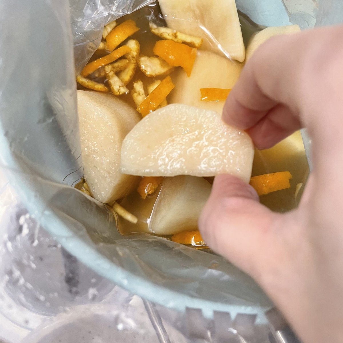 マイブームのたくあんを
今回はちょっと長めに漬けました🍊
本当にスーパーとかで買うよりも美味しいとおもう🤔✨