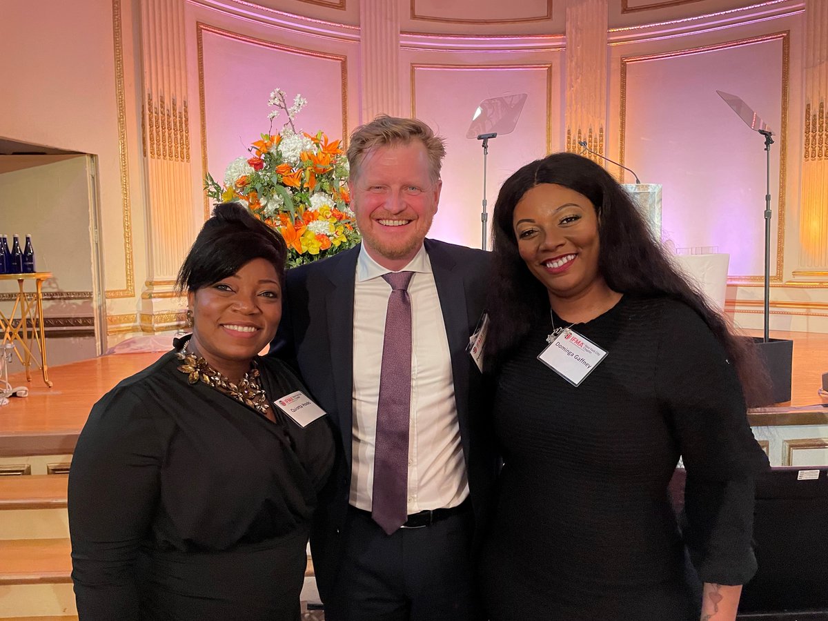 2 Hot Bread Kitchen Women in FM Talent Pipeline graduates Quiotta Hooks &amp; Doming Gaffney share impact of the program at IFMA NYC's Award Banquet.  w/Peter Ankerstjerne, IFMA Chair. Foundation, IFMA NYC, &amp; HBK making a difference for women of color and immigrant women in NYC