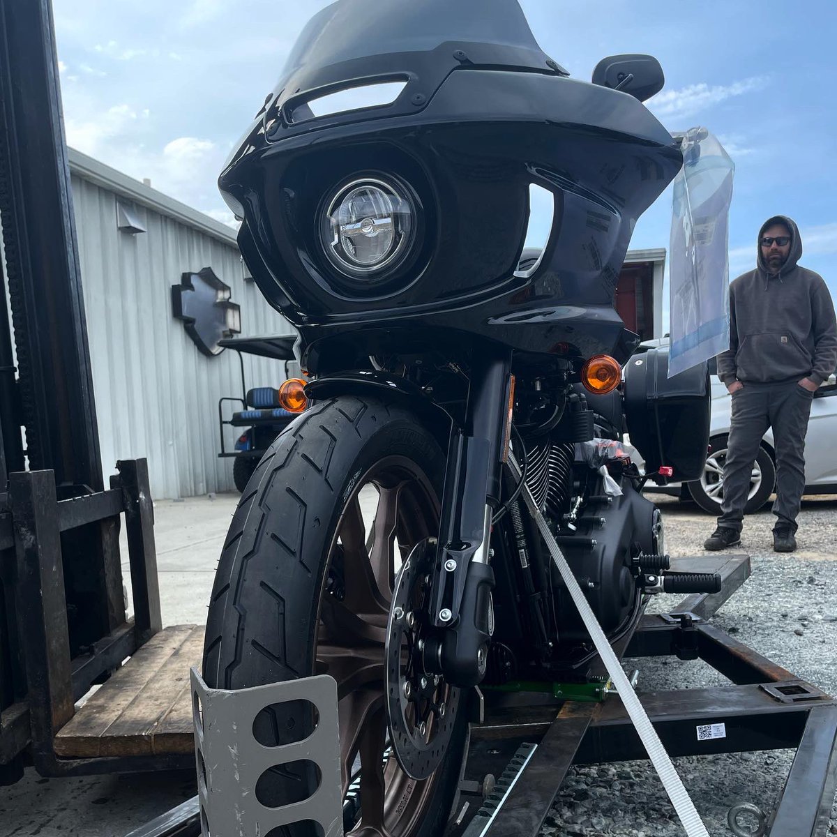 coxsdoubleeagle's tweet photo. For the rider who digs clean styling and craves outrageous performance… the Low Rider ST has arrived. 🦅🦅 #2022HarleyDavidson #LowriderST #MEight117 https://t.co/uVizHJu7Qh