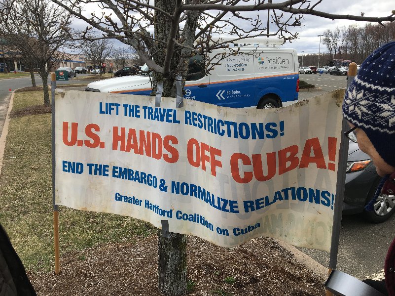 El Movimiento Global Antibloqueo (NEMO, en inglés) y otros grupos de solidaridad con Cuba unieron sus voces para exigir el fin de las hostilidades de Estados Unidos hacia la isla #NoMasBloqueo #SolidaridadVsBloqueo 🔗siempreconcuba.org/exigen-fin-del…