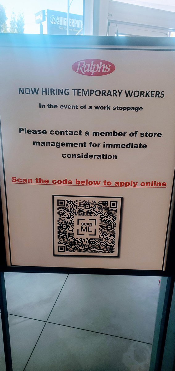 EliseJoshi's tweet image. 48,000 grocery store workers at Kroger-owned stores are on strike, and Ralph’s is hiring scabs. Now I’m in class and successfully sending Ralph’s false job applications using code made by @SeanDaBlack 😈