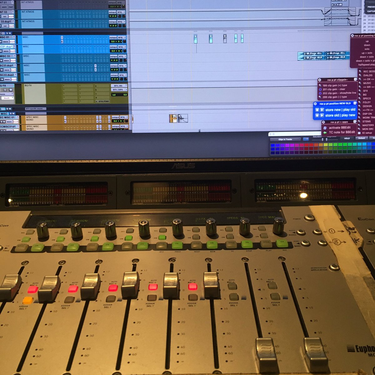 multibeat's tweet image. I just got a rack of analog Dorrough meters for 5.1 and am feeling fairly delirious about having them fit so perfectly on my desk. 
 #dorrough #metering #dorroughs #audiopostproduction #audiopost #sounddesign #soundediting #soundeditor #studio #aes #audioengineer #gear