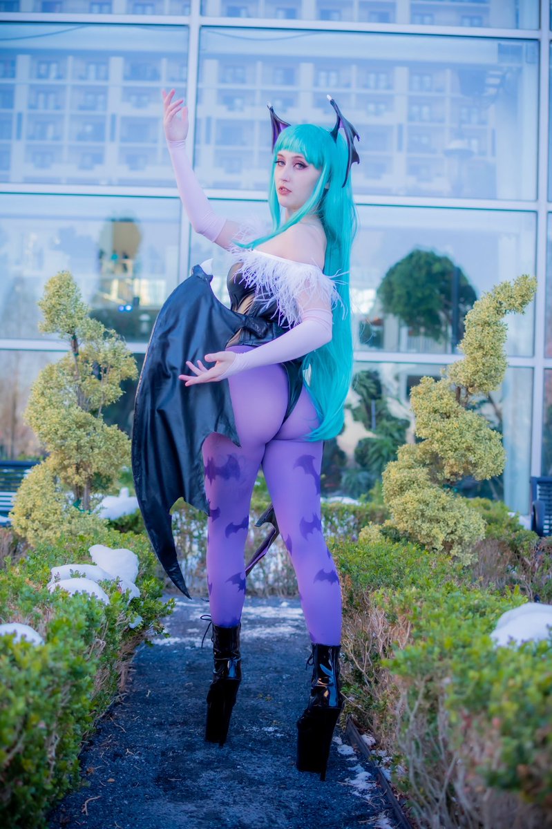 GillianFoxglove's tweet photo. Can we stop experiencing all four seasons in one week plz 
Lilith: @MangolooCosplay https://t.co/FaAJEPkvJL