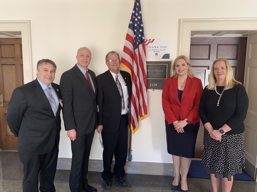 Enjoyed meeting with the <a href="/IRWA4221/">Iowa Rural Water Association</a> today to discuss ways we can improve drinking water quality for families across Northeast Iowa, as well as supply chain &amp; workforce challenges.