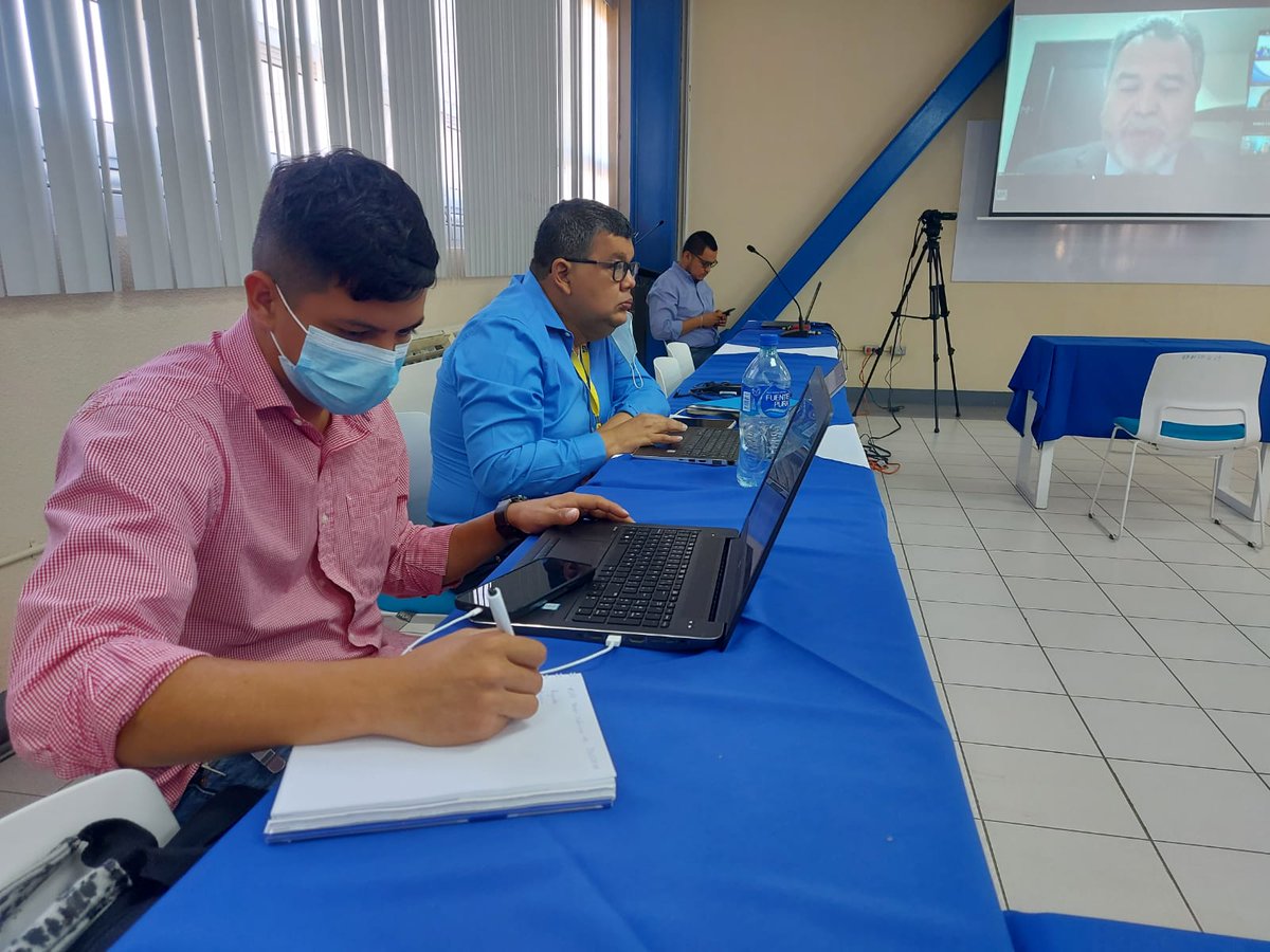 UNIdeNicOficial's tweet photo. La Dirección de Bienestar Estudiantil #DBE y el Movimiento Estudiantil de la #UNEN_UNI, participa de manera virtual en la XLVII Sesión Ordinaria del Consejo Regional de Vida Estudiantil #CONREVE @SGCSUCA.
#39UNI
#SomosOrgullosamenteUNI❤️ https://t.co/yeaF9pLNut