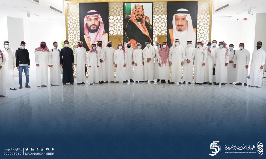 madinahchamber's tweet photo. نظمت #غرفة_المدينة_المنورة بالتعاون مع @GCDCSaudi الجولة الثانية من الحدث التقني #tech_trip ، والذي يهدف إلى نشر المعرفة الرقمية في مجالات التقنية
تابعوا التغطية عبر حسابنا في سناب شات 
https://t.co/aflhn4R4Wm https://t.co/0Vksq2tmGS