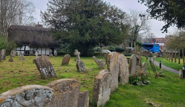ExcelsiorCoach's tweet photo. Thank you #Angel for these great shots of @ExcelsiorCoach fleet no: 3 on our #midsummermurder tour today. Fingers crossed all our PAX came home unscathed π€ #effortlesscoachhire https://t.co/c6ltTN4RRQ