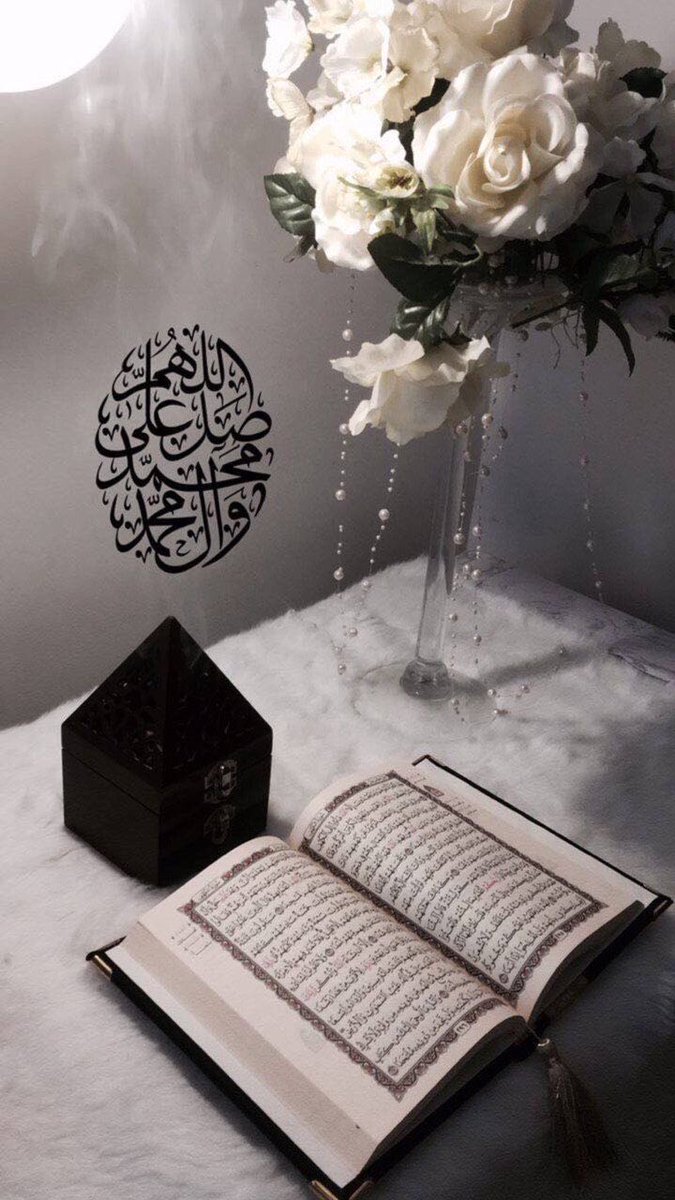 رسول الله (صلى الله عليه وآله)

من أعطي القرآن فظن أن أحدا أعطي أكثر مما أعطي فقد عظم صغيرا وصغر كبيرا 

معاني الأخبار: ٢٧٩.