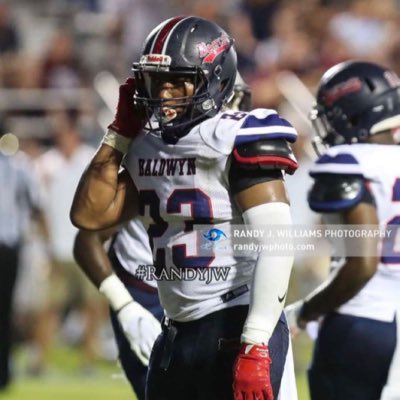 Decorian Warren tweet media