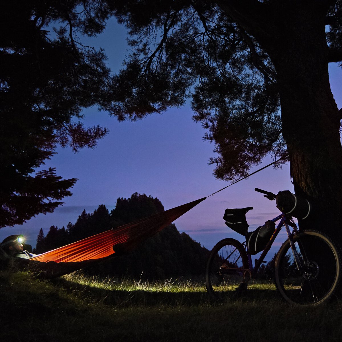 Go explore this spring, and pack everything you need - secure and dry - for the road. Explore the SKS bikepacking bags.

sks-us.com/collections/ex…

<a href="/sks_germany/">Michael Schumacher</a> #sksgermany #madeingermany #sksfenders #rideon #sksgermany100 #nomatterwhat #bicycleaccessories #cyclingforlife