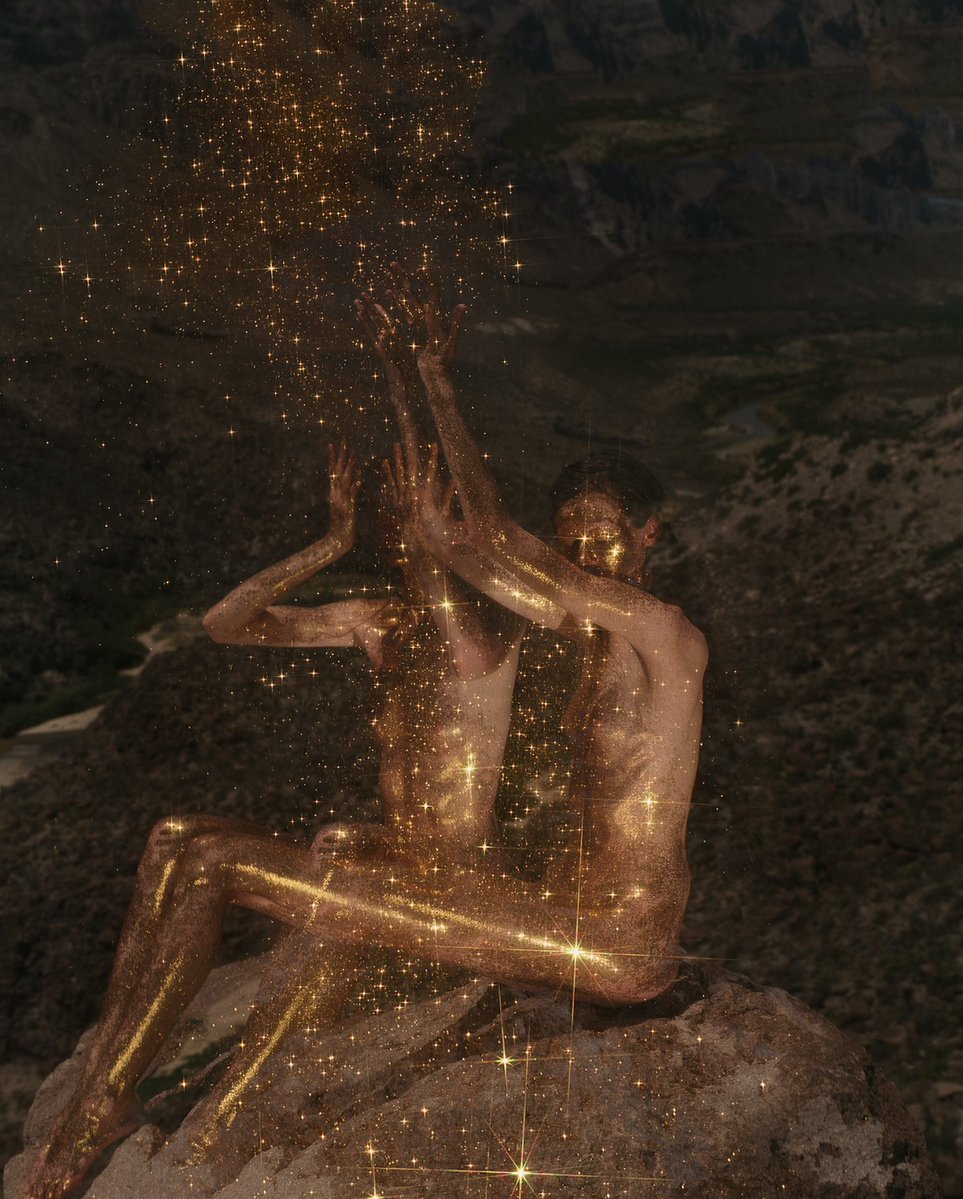 worldofwomenxyz's tweet photo. 🌏Worlds of Women Season 7 ArtDrop Reveal!🌏

@synchrodogs will be interpreting Mother Earth🌱

Synchrodogs' work explores the everlasting tension between man &amp; nature, erasing a line between real &amp; surreal, natural &amp; artificial ✨

🪂ArtDrops coming in March for WoW holders https://t.co/47G83pEBOp