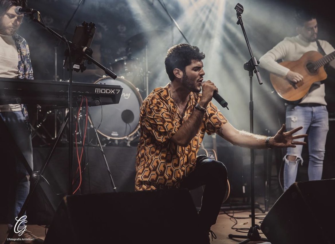 rafarcfoficial's tweet photo. Inicio de gira “DÍSELO A LA VIDA” ❤️‍🔥 https://t.co/3aGLMygk7D