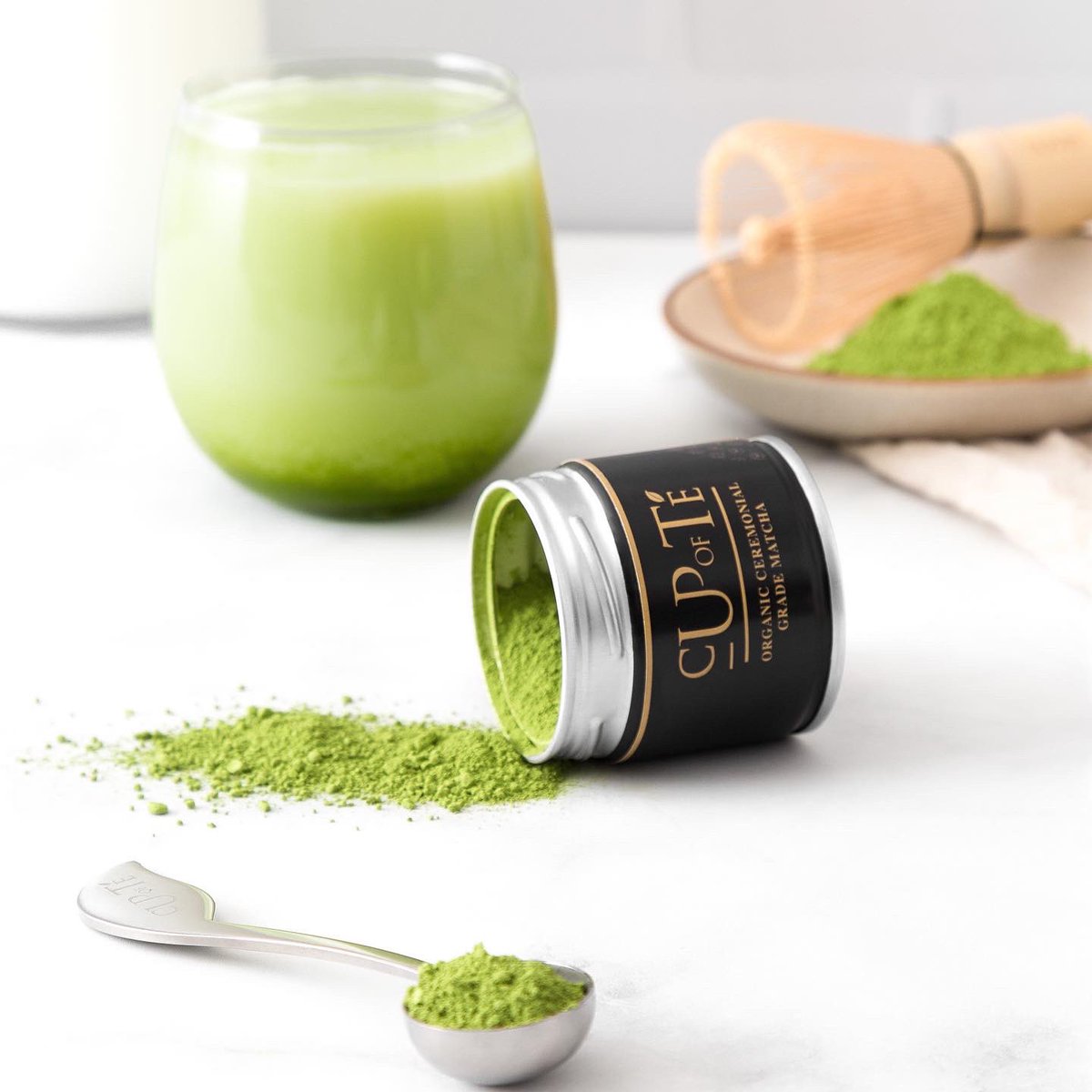cupofteshop's tweet photo. Matcha Tips: When you open your matcha make sure the color is VIBRANT GREEN! The higher quality of matcha you buy, the brighter the color of the powder will be. So if your Matcha looks brown and muddy, it’s probably time to upgrade! Shop at https://t.co/zoawyGt3D3 https://t.co/VUHWou53bW