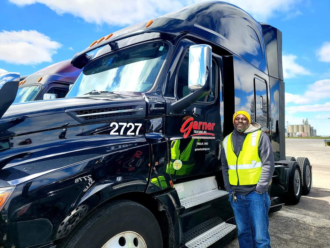 GarnerTrucking's tweet photo. We've got another Rockstar Driver joining our Garner Family this week! 🤩 Please help us welcome The One, The Only...Tommy!! We're so excited to have you on our Team! 🥳 Thank you for choosing to #DriveGarner! https://t.co/mXDb99TJfQ