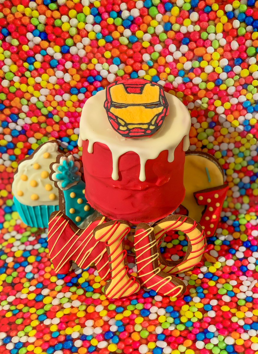 This Iron Man themed Deluxe Birthday Pack was so much fun to make! 😍

#dogsoftwitter #twitterdogcommunity #smallbusiness #homemadedogtreats