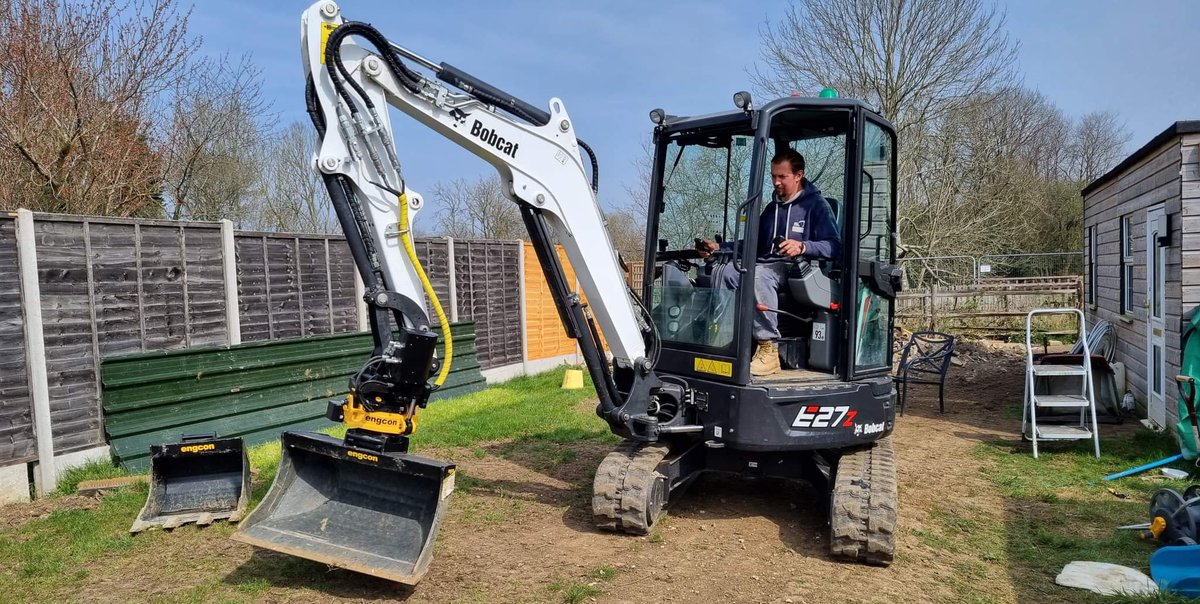 Engcon UK Ltd (@engcon_uk) on Twitter photo <a href="/Bobcat_EMEA/">Bobcat EMEA</a> E27z fitted with engcon EC02 tiltrotator recently supplied to Daniel Pamphlett of DP Digging and Ground Preparation. Machine and tiltrotator supplied by our colleagues at <a href="/versatile_equip/">Versatile Equipment</a> and fitted by our friends at <a href="/Nascodigtec/">Neil Smith (Makin, iDig & Engcon)</a>. #Engcon #EC02 #DC2 #Bobcat #E27z <a href="/Bobcat_EMEA/">Bobcat EMEA</a> E27z fitted with engcon EC02 tiltrotator recently supplied to Daniel Pamphlett of DP Digging and Ground Preparation. Machine and tiltrotator supplied by our colleagues at <a href="/versatile_equip/">Versatile Equipment</a> and fitted by our friends at <a href="/Nascodigtec/">Neil Smith (Makin, iDig & Engcon)</a>. #Engcon #EC02 #DC2 #Bobcat #E27z