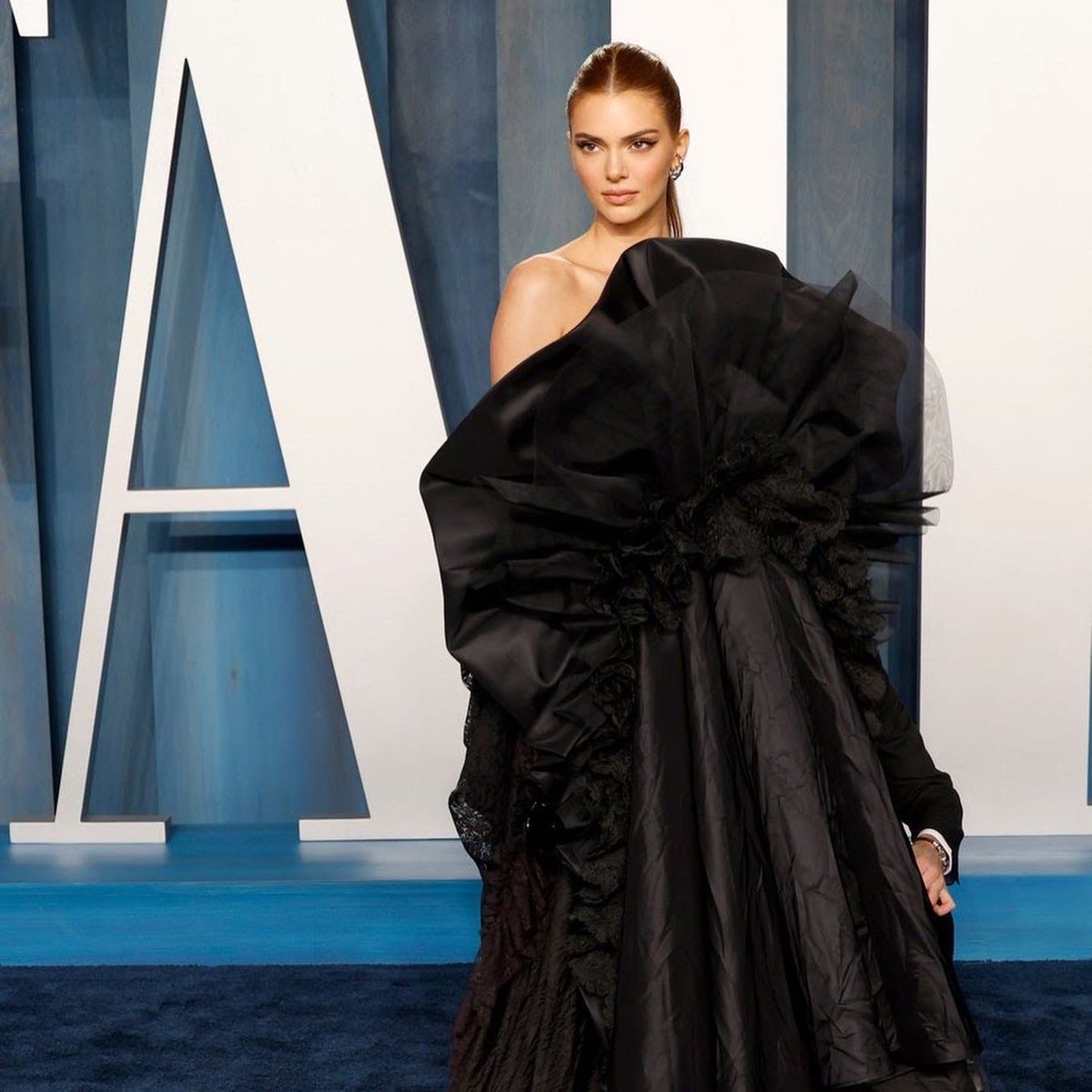HCatNAU's tweet photo. Just a few of my favorite Oscars 22’ looks! 

#nau #oscars #looks https://t.co/fyXWF1nE02