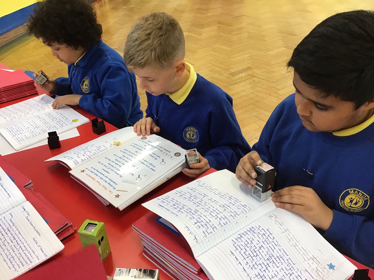 ManorPrimarySch's tweet photo. Pupil leaders across year 6 giving their stamp of approval 👍 by carrying out a book look📕 to recognise and celebrate exceptional handwriting and presentation! Wow! #workproud #peerschampiontheirpeers #exceptionality 🌟🌟🌟🌟🌟 https://t.co/ml6XzYgwoQ