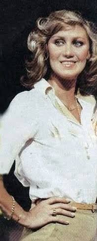 LucasSantia22's tweet photo. @CoralPerigosa Você na versão de 1978 Herminia Martínez como María y Miriam
#MariaDelAmor https://t.co/riAGupQwCs