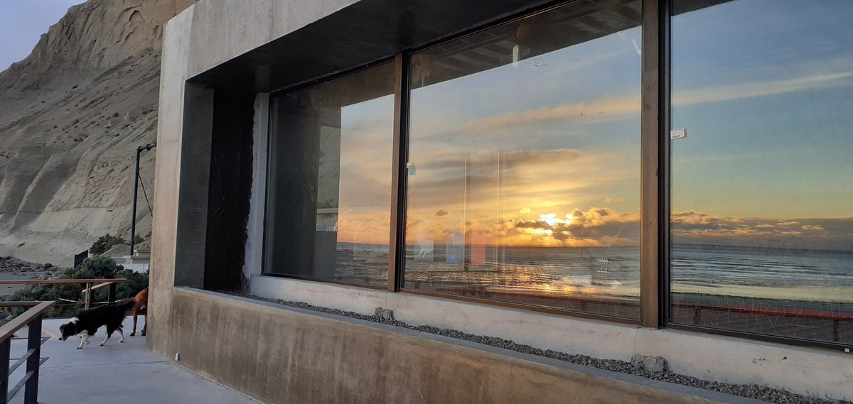luisdancheff's tweet photo. Sin filtros de ningún tipo, así se veía el amanecer en @delviento #delvi en #RadaTilly https://t.co/UkWQmMESz4