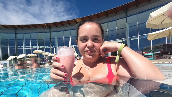 Ich freu mich schon so sehr auf den Sommer ihr auch ? 😍😘 #kimberlycaprice #camgirl #amateurgirl #teen<a href="/tag/teen"class="tags"><span>#teen</span></a><a href="/tag/camgirl"class="tags"><span>#camgirl</span></a><a href="/tag/bestfans"class="tags"><span>#bestfans</span></a><a href="/tag/big7"class="tags"><span>#big7</span></a><a href="/tag/mdh"class="tags"><span>#mdh</span></a><a href="/tag/amateurgirl"class="tags"><span>#amateurgirl</span></a>