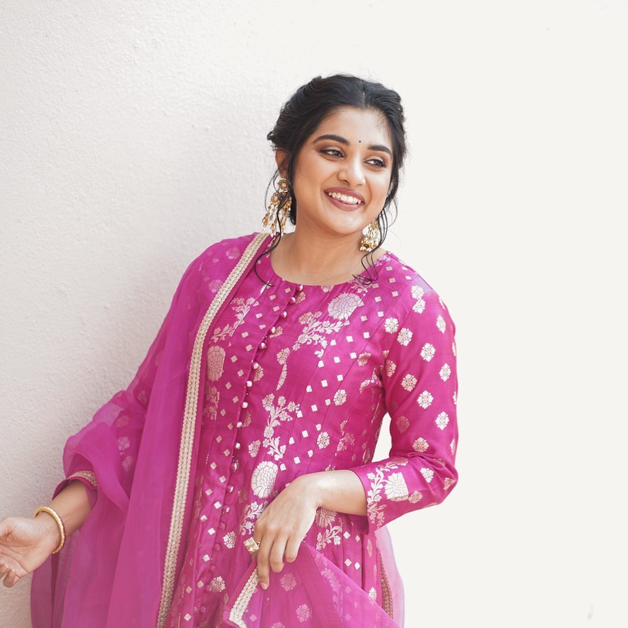 tfitalks_Offl's tweet photo. Elegant and Stylish looks of #NivethaThomas 

#NivethaThomasFanatics #nivetha #NivedaThomas #nivethathomashot #actress #actressnavel #actressgallery #Actresshot #ActressHotPhotos #actresses #Tollywood #tollywoodactress #TFITalks https://t.co/BcQjf0mjqL