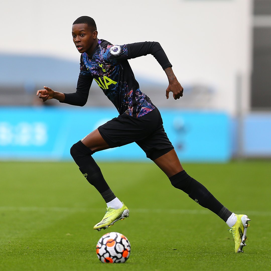 SpursOfficial's tweet photo. This afternoon, 19-year-old Kallum Cesay marked his international debut for Sierra Leone with a brace as they beat Congo 2-1 👏 https://t.co/0LBADLX1rk