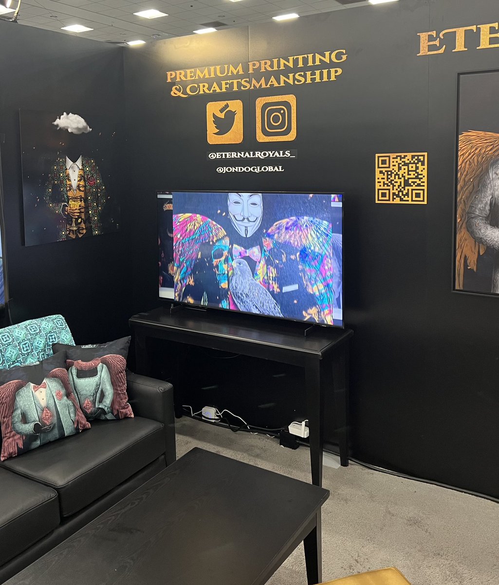 Eternal Royals 👑 tweet media