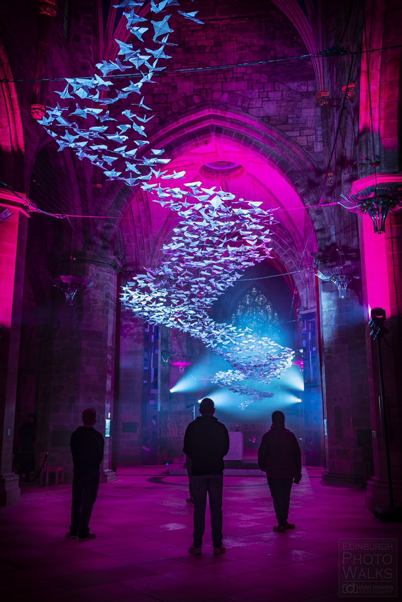 The Scottish premiere of Michael Pendry's stunning Les Colombes (The Doves) is on now at <a href="/StGilesHighKirk/">St Giles' Cathedral</a>
You can learn all about it by visiting the <a href="/burnsandbeyond/">Burns&Beyond Festival</a> Twitter account.
#Edinburgh #VisitScotland #StGiles #BurnsAndBeyond #LesColombes #WingsForPeace #ArtForPeace