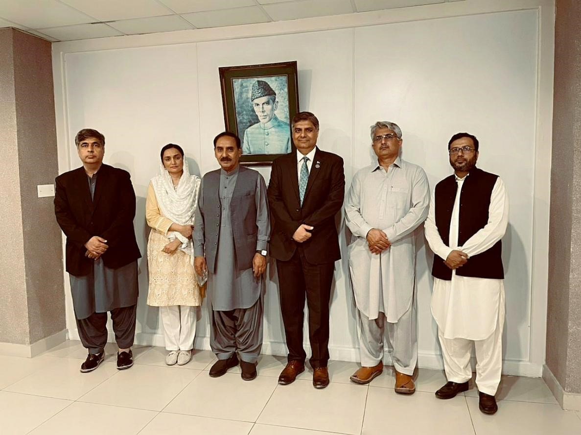 taaleempk's tweet photo. The Virtual University of Pakistan signed an MOU with Taaleem Foundation on 18th March 2022, by virtue of which the VU would establish its campuses in the premises of TF Grammar Schools at Loralai, Mastung and Zhob during the academic year......

https://t.co/MPp4LtYzYO https://t.co/2q0FMzEp8g