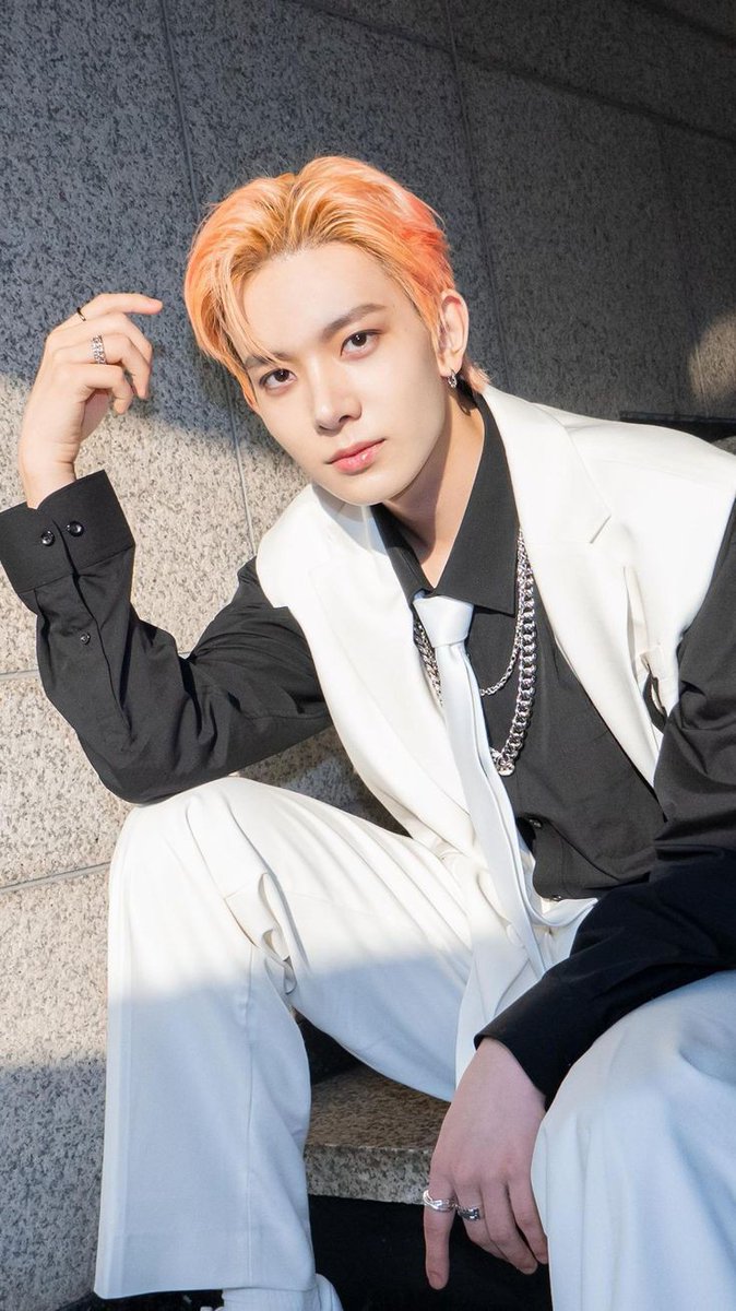 jynkh_'s tweet photo. Loco, yo también quiero ser como heeseung que el es tan beautiful porque hasta lo radiant se lo ve desde la esquina porque? Lloro https://t.co/Ly378LZzKe