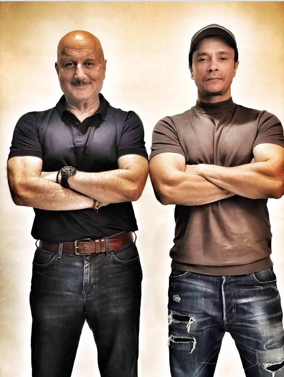 Anupam Kher tweet media