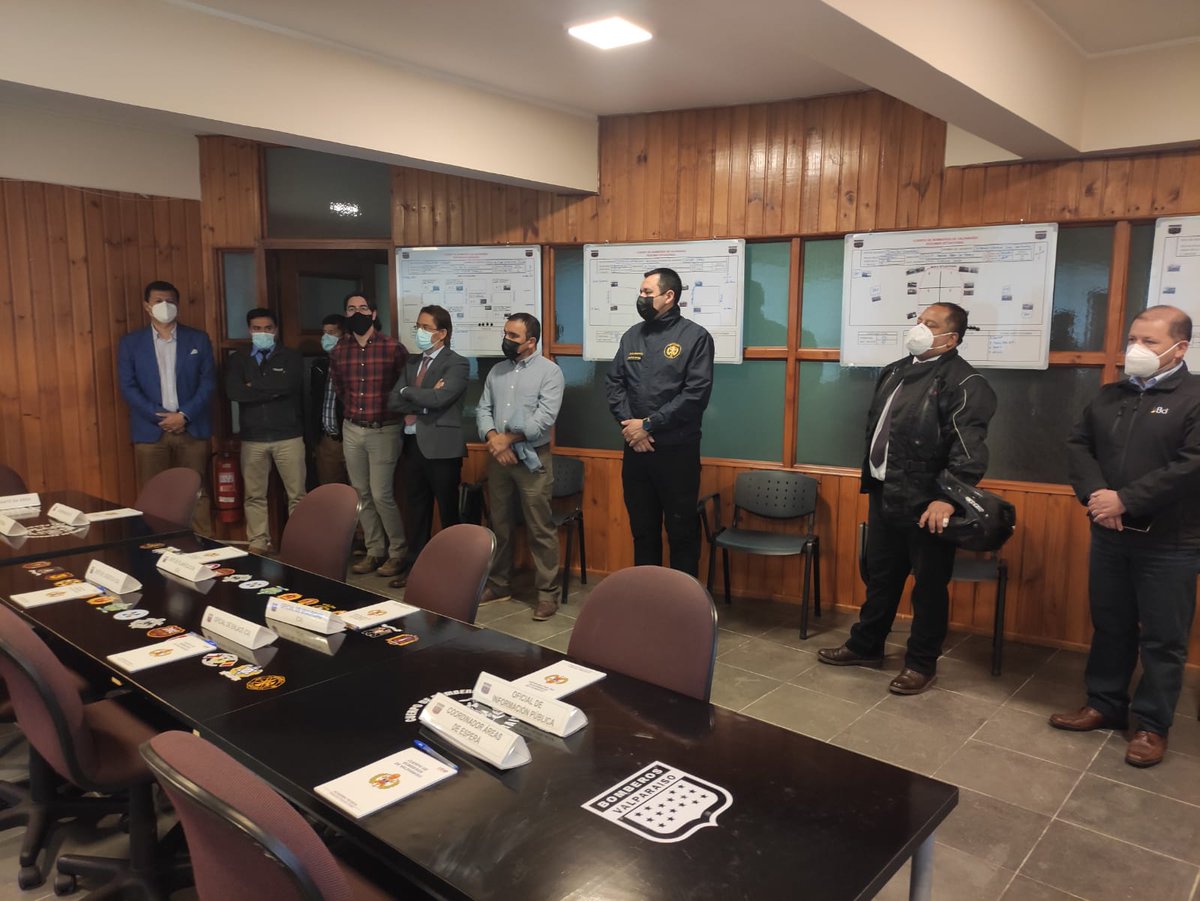 CBV1851's tweet photo. CENTRAL 🖥️ | Con la presencia de los Oficiales Generales, Directores y Capitanes, se realizo la inauguración formal de la Central de Gestión de Incidentes, la que fuera trasladada y remodelado durante los pasados meses, para la mejora de la respuesta operativa de la institución. https://t.co/XvBBG6NbDI
