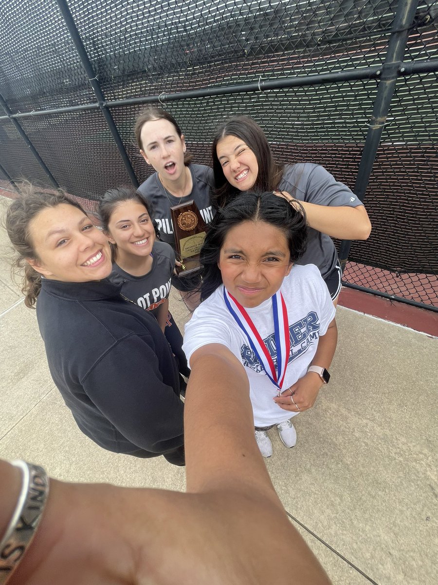 sydney_acevedo_'s tweet photo. regionals 🥶🥶 #SLOWGRIND https://t.co/UZMJegIrR5