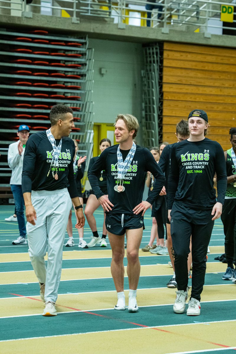 ACAC_Sport's tweet photo. INDOOR TRACK 🏆

Congratulations to the Red Deer Kings Men’s Indoor Track team on winning the 2021-2022 ACAC Indoor Track Championships!! 🌟🏆🌟

It was a great weekend at the Butterdome sponsored by @runningroom 👏

#ACACsport #ACACIT2022 https://t.co/R8CTcRYpuS