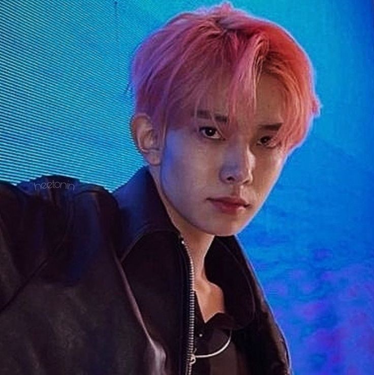jynkh_'s tweet photo. Como hace heeseung para verse tan radiant y tan pero tan beautiful en tan solo una mirada? TE LLORO SIEMPRE HEESEUNG https://t.co/E0IlnWAqWL