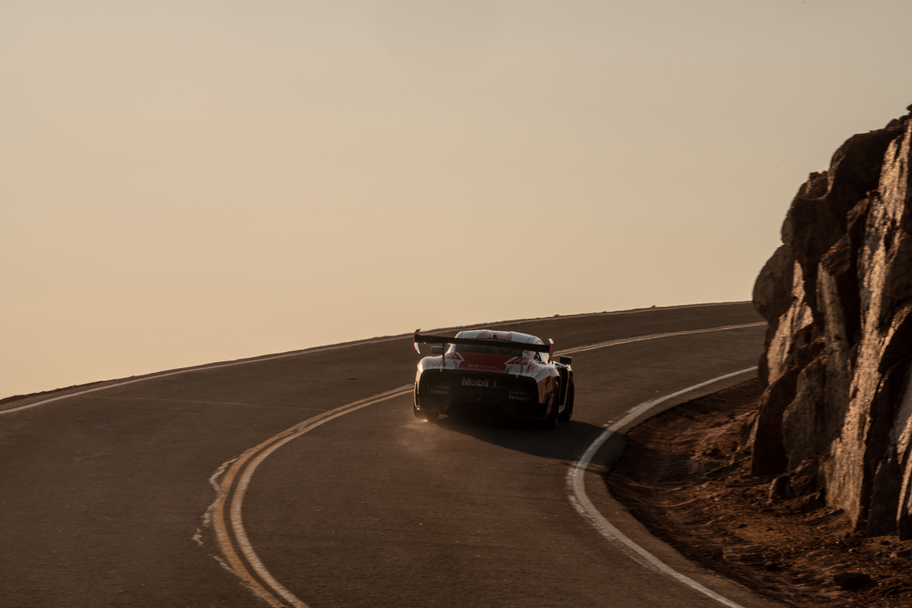 porschesport's tweet photo. Pikes Peak entry marks return to competition for Brumos Racing ⛰️

The iconic red and blue livery of Brumos racing will be returning to competition on a Porsche at the 2022 Broadmoor Pikes Peak International Hill Climb in June 👍
#brumoscollection 
@PPIHC
@Customer_Racing https://t.co/xaeqbjMiY5