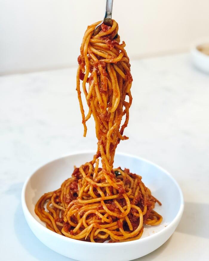 The last recipe we're sharing this March is a favourite: It's our healthy mixed vegetable pasta! 

The tomato sauce in this recipe uses bone broth for extra depth of flavour and it can be stored in the fridge to be used across a whole range of recipes. 

osiusbonebroth.co.uk/Recipes/Mixed-…