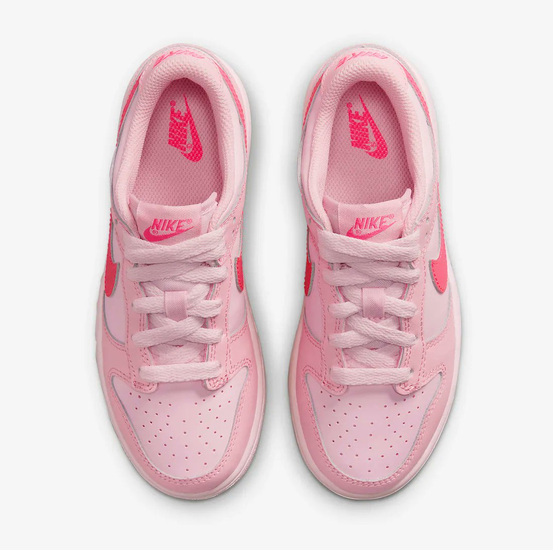 JustFreshKicks's tweet photo. Official Look at a new upcoming Nike Dunk Low “Triple Pink” 👀 https://t.co/Xbzu1nhKzK