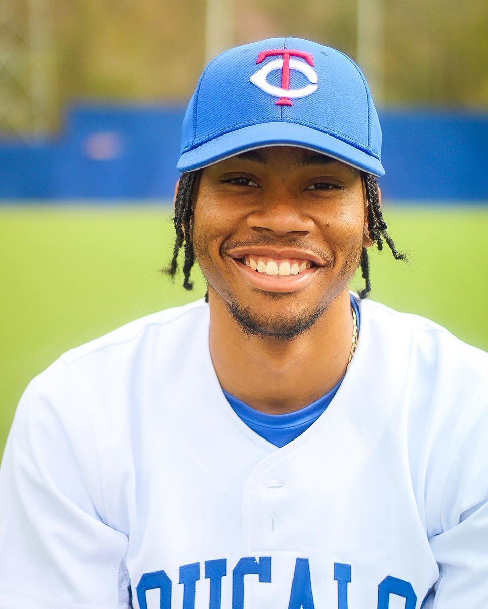 tougaloobsball's tweet photo. Perk up your Tuesday with these Sophomore smiles. 😉
#WEGOTOWORK https://t.co/W4XV4XFEp0