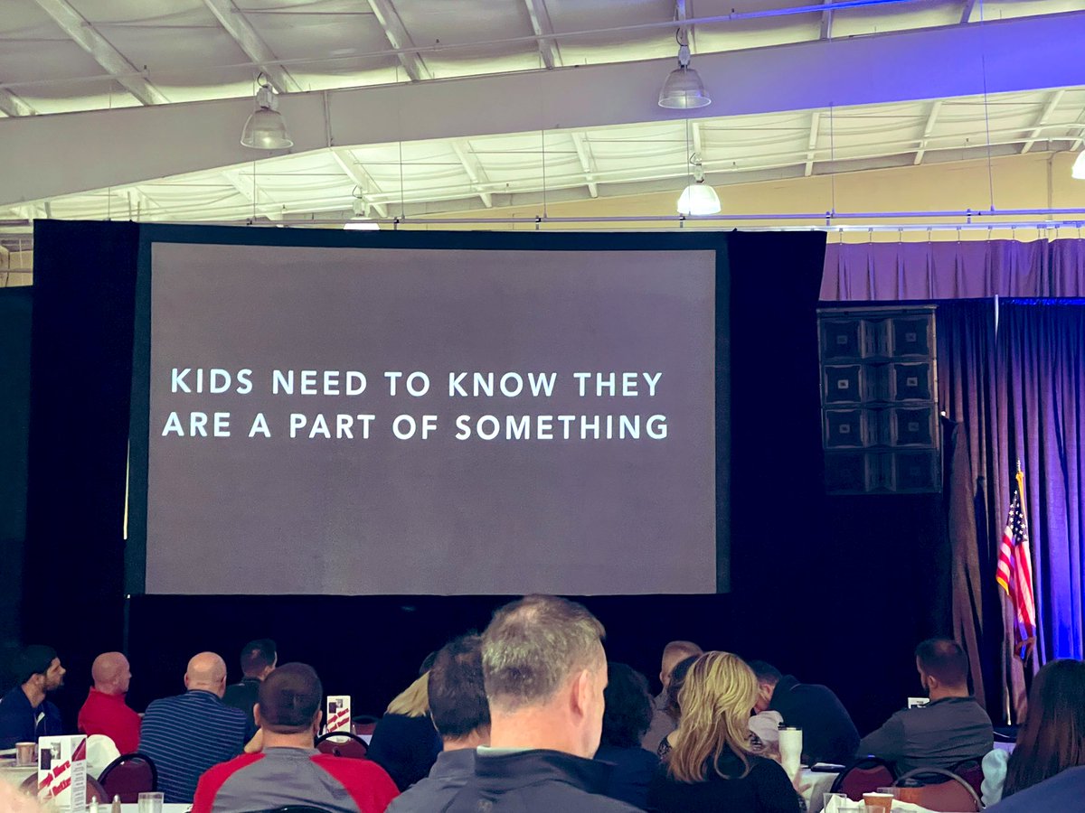 MrsC0urtney's tweet photo. Powerful keynote as we continue to do great work in education. Know your why and be infectious with that why! Let your passion be a fuel start to each day. @MOASSP #mosc22 https://t.co/mj0hhjiaPF