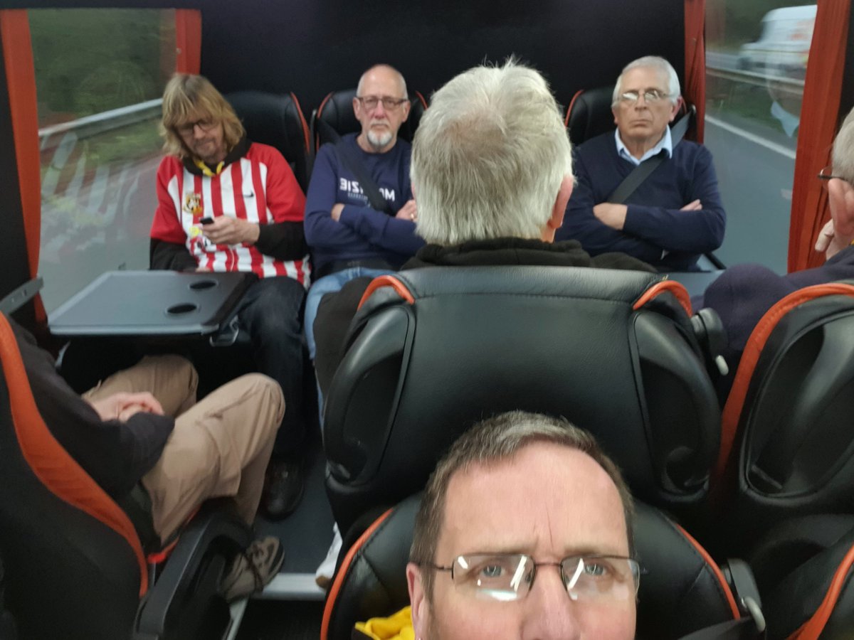 Sea Sea Seasiders <a href="/FIFC/">Folkestone Invicta</a> on our way to Horsham
