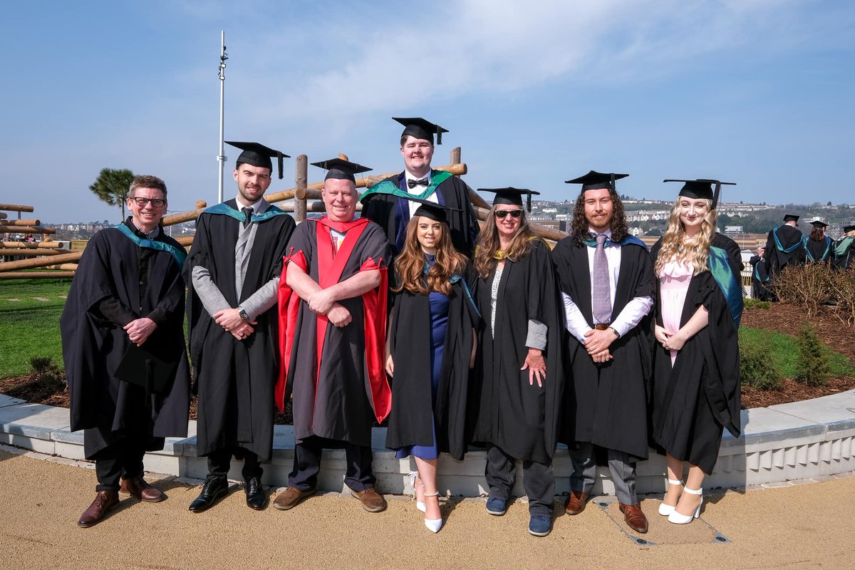 Lovely graduation day for <a href="/CreativeSwansea/">Creative Advertising Swansea</a>
#classof2020 #classof2021🎓#UWTSDgraduation #uwtsd #graduation #UWTSD200 <a href="/ArtSwansea/">Swansea College of Art UWTSD</a>