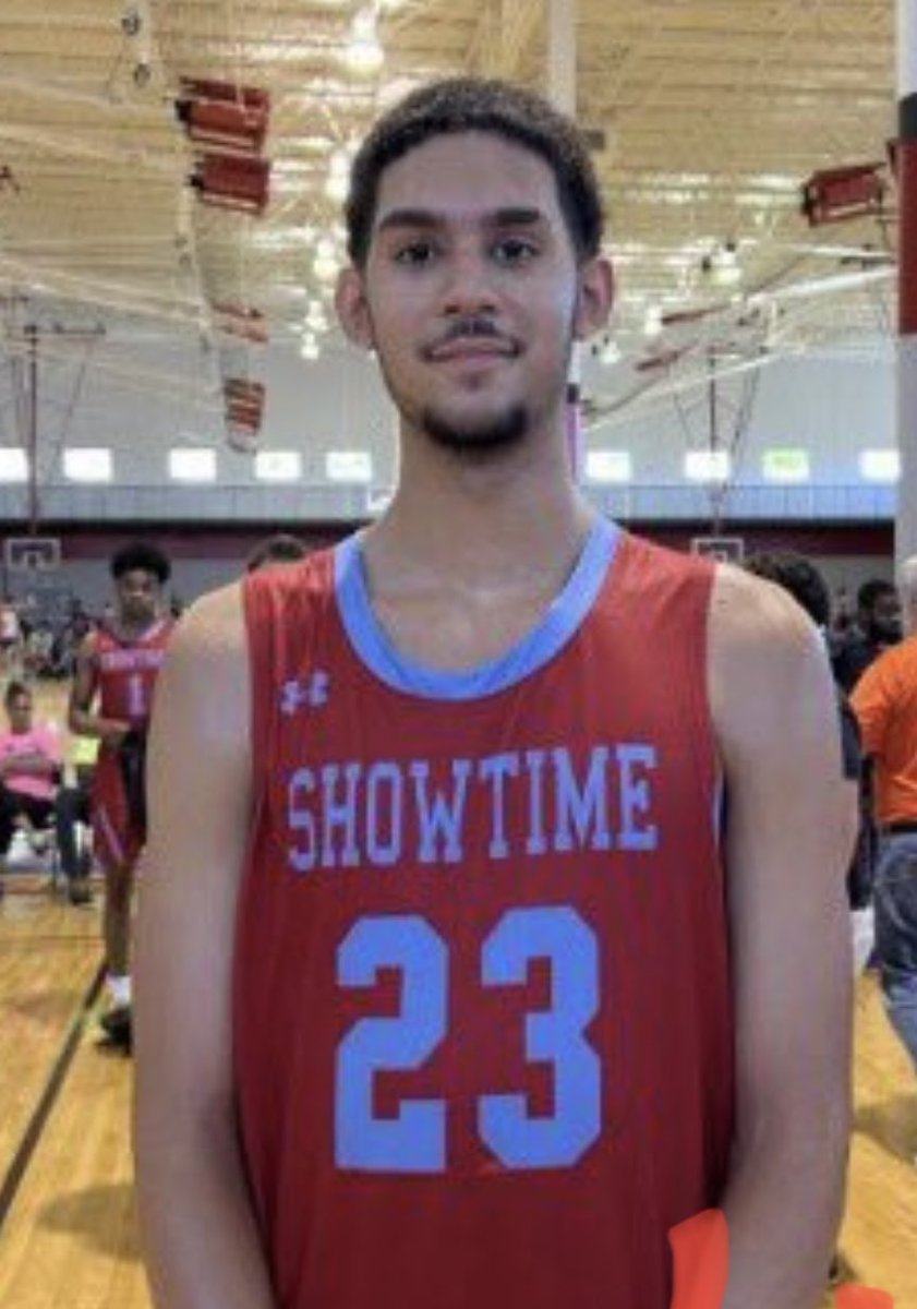 ShowtimeBoyzz's tweet photo. Showtime Ballers 2023 6’9 Point Forward @Alex_Doyle25 finished with 21pts in a win over Shooters Elite @ShowtimeKickoff #showtimeornotime🔥 https://t.co/BfgNEKmhiO