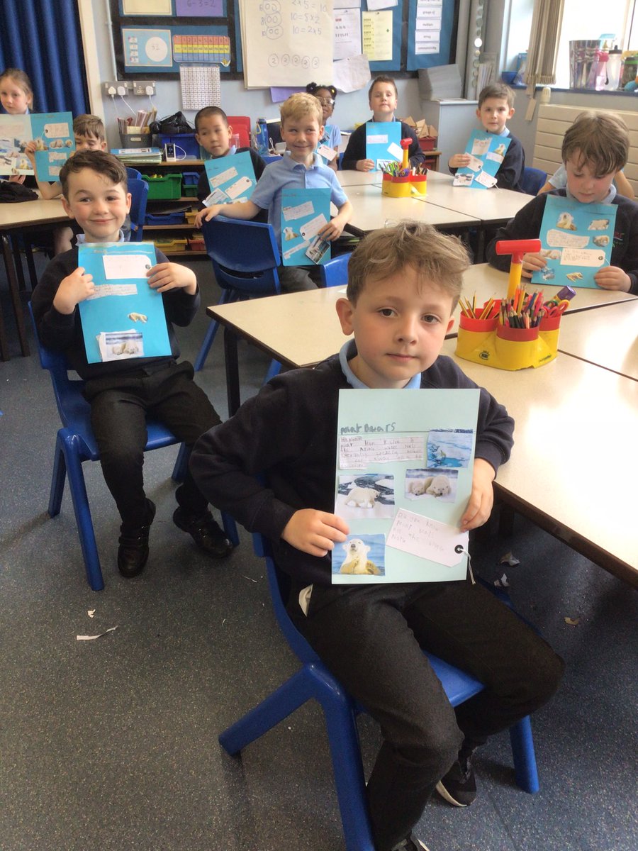 ListerInf_yr2's tweet photo. Y2 are really enjoying learning about life in the Arctic! The children created their own page about the habitat of a polar bear. We used lots of different mediums. 💕📝💕
#writingisart #LWQM #ListerWrites @ListerInfants https://t.co/SP7BjQcDqN
