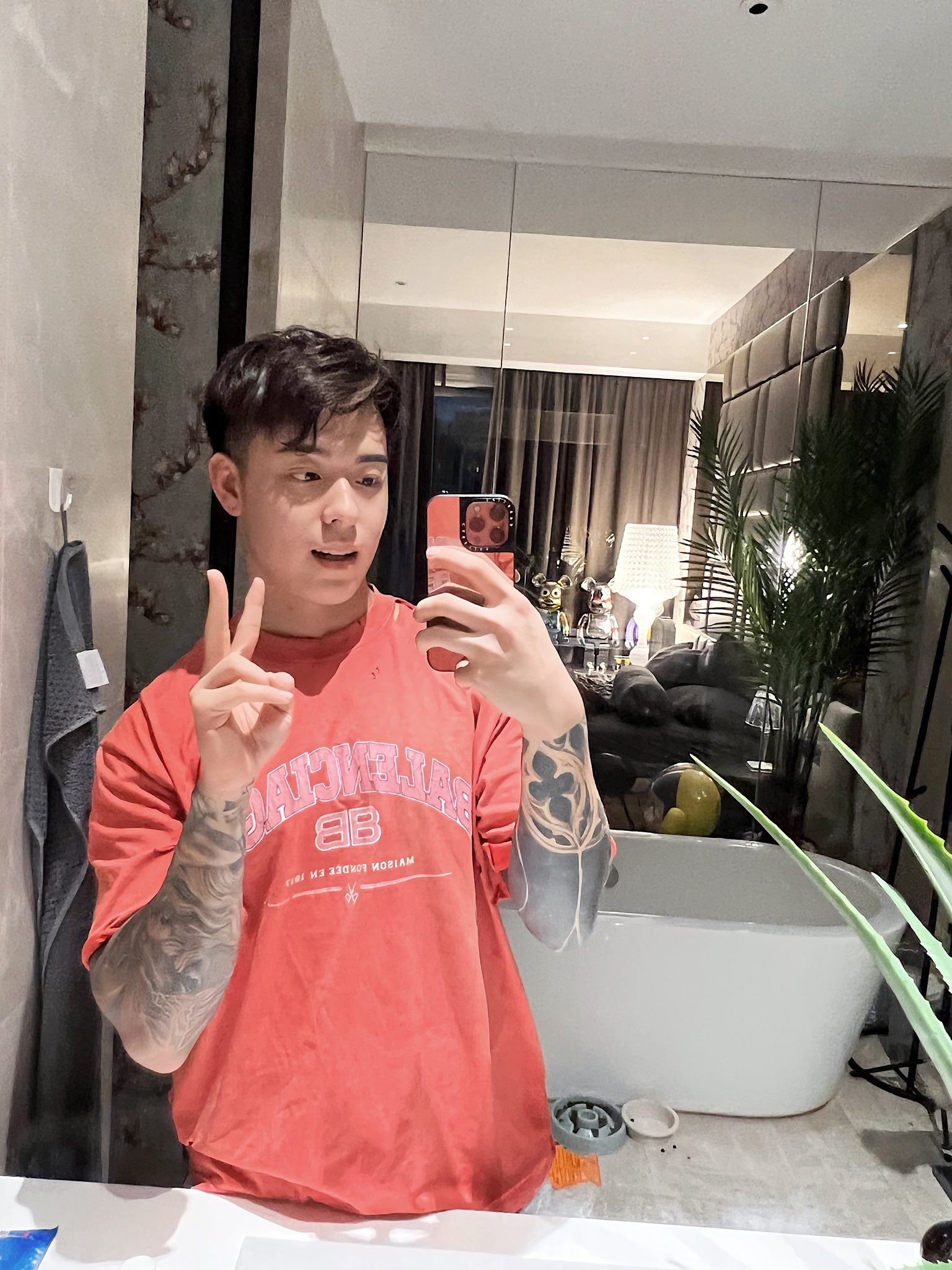 titus low on Twitter: &ldquo;Meow https://t.co/Fw5kwkV6HF&rdquo; / Twitter