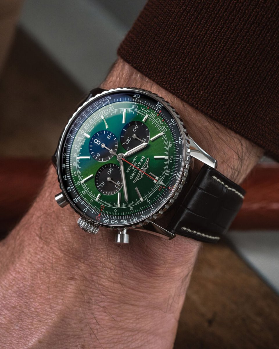 thegentsjournal's tweet photo. This week, Breitling celebrates 70 years of its iconic pilot watch with 14 new Navitimers. Click the link in bio to read more.
#breitling #watches #watch #timegeeks #beauty #style #horology #luxury #investment #collection #gentlemen #watchesofinstagram https://t.co/hCMhcnHeV2 https://t.co/rrPcQHTlSM