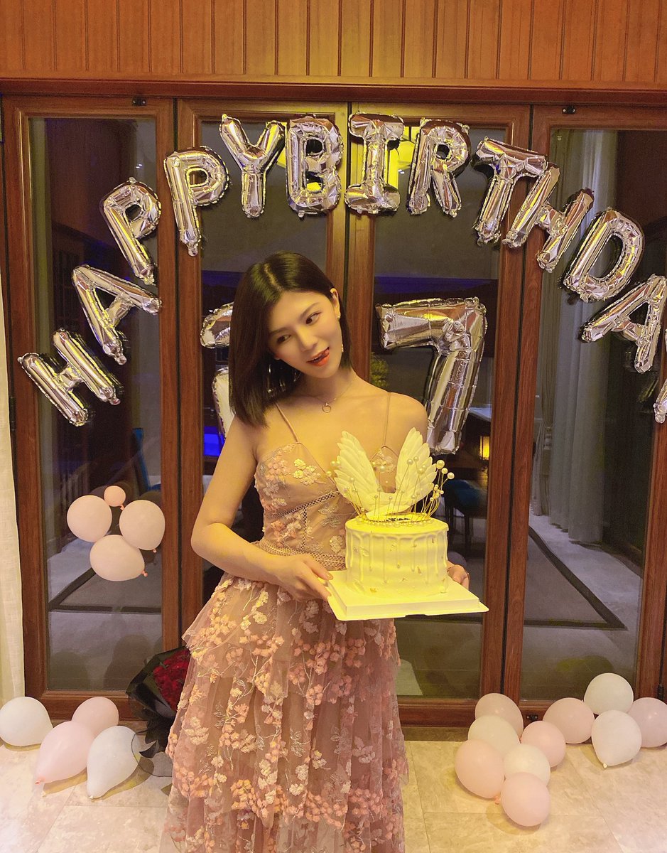 Alice45509225's tweet photo. 생일 축하해, 가장 아름다운 자신 https://t.co/NGFcaQ209z