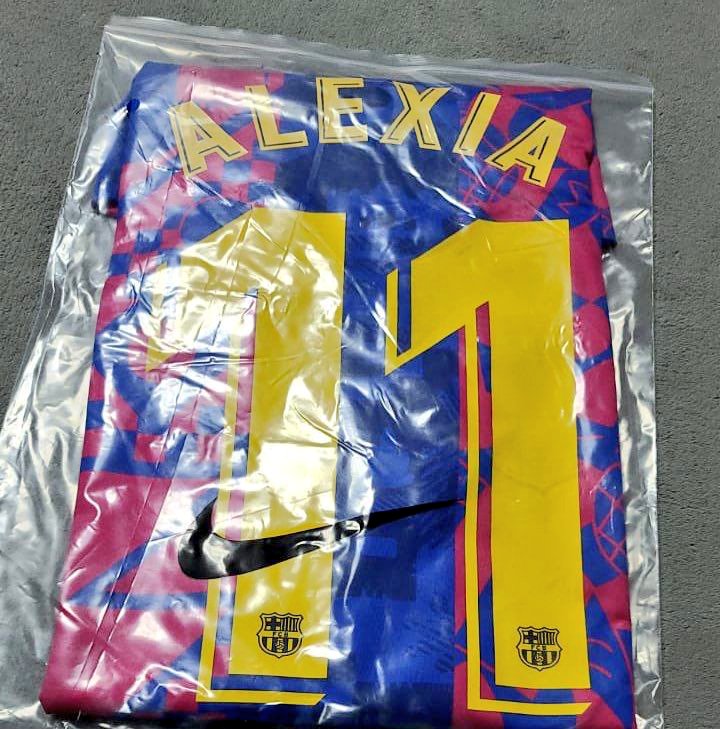 barcaisprime's tweet photo. ¡Tenemos SORTEO! 🔵🔴

Si Alexia marca ante el Real Madrid en el Camp Nou, sorteamos su camiseta entre todos los que den RT a este tweet y sigan a .@FootballSpot10 y a .@Sempre_Cules

Envíos a todo el mundo ✈️ https://t.co/UAloKMjPj0
